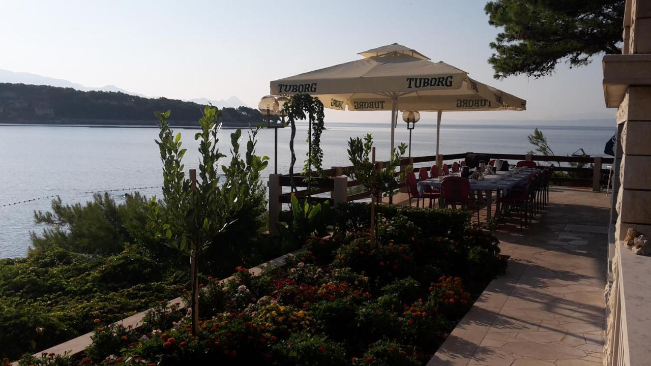 Beachfront House Pope B&B Селка Екстер'єр фото