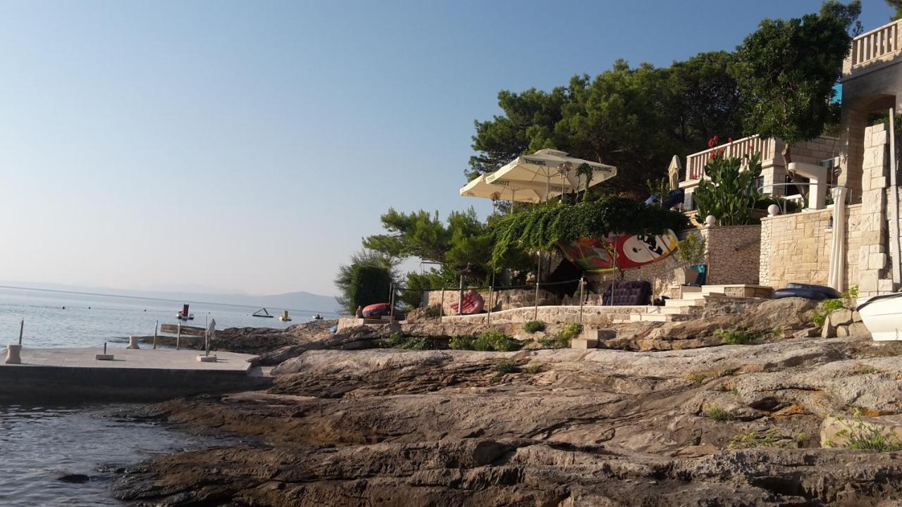 Beachfront House Pope B&B Селка Екстер'єр фото