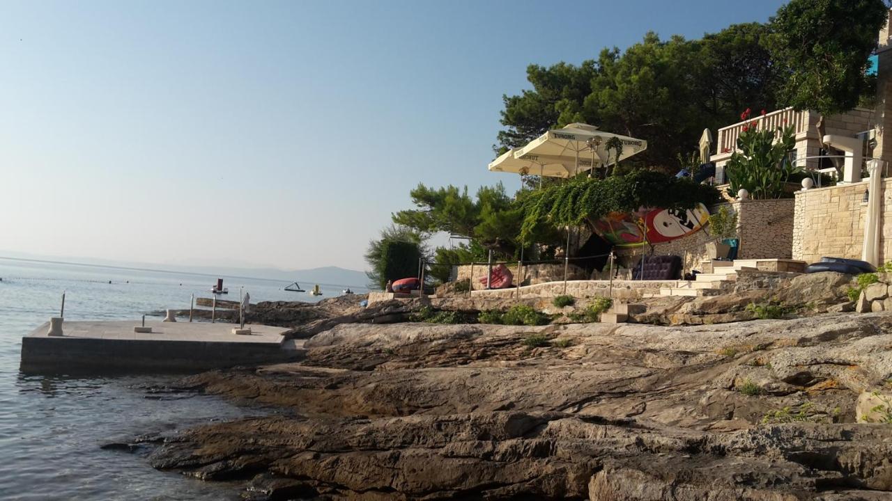 Beachfront House Pope B&B Селка Екстер'єр фото