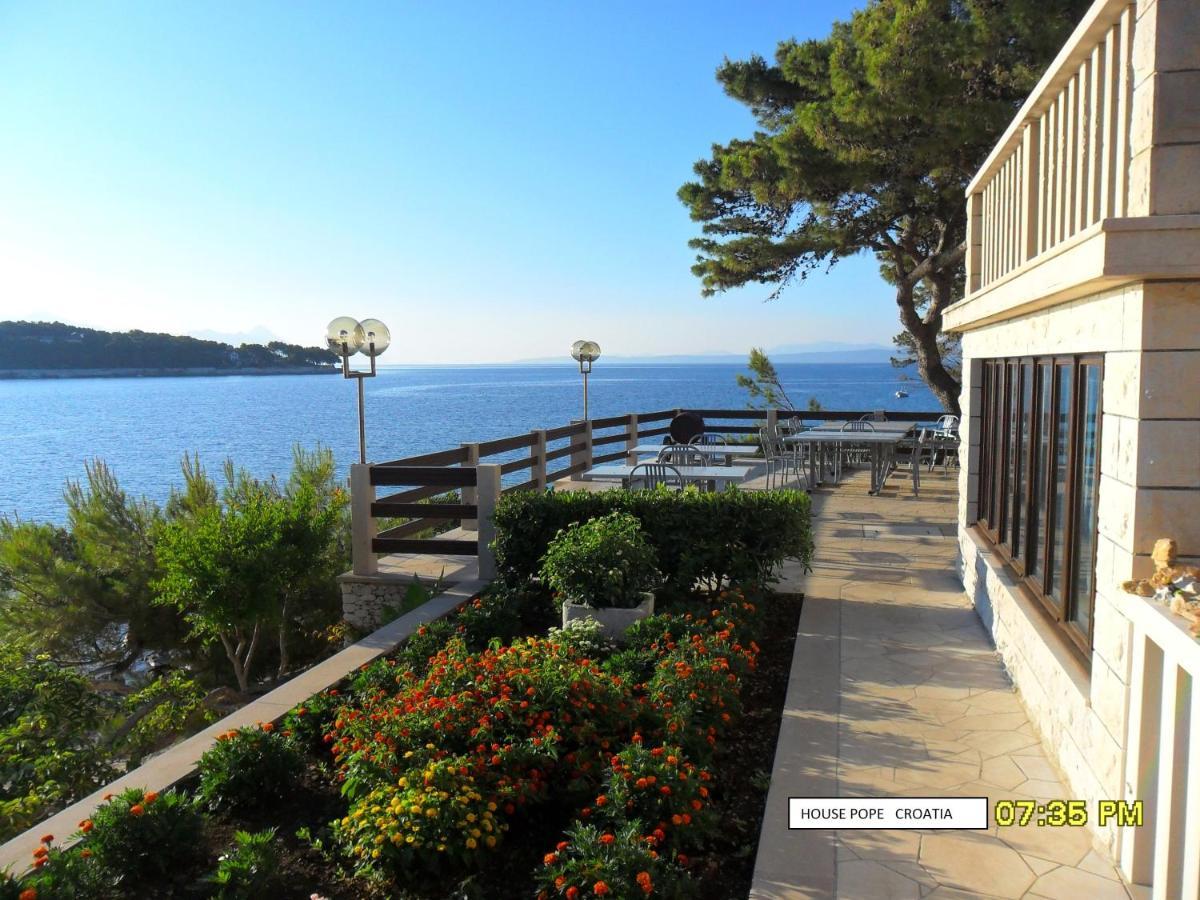 Beachfront House Pope B&B Селка Екстер'єр фото